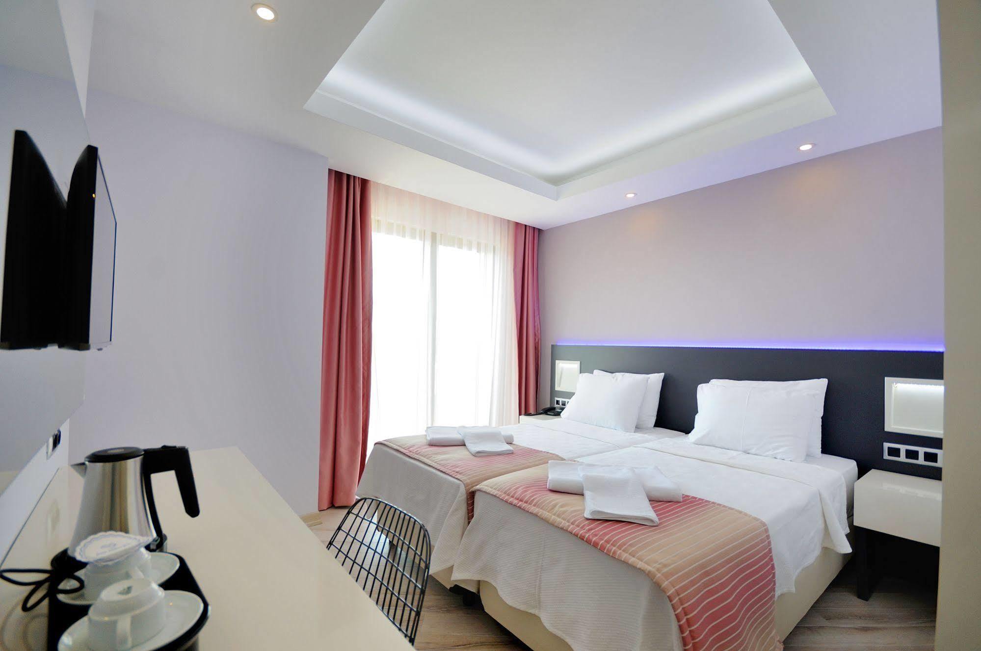 Datca Sapphire Hotel ภายนอก รูปภาพ