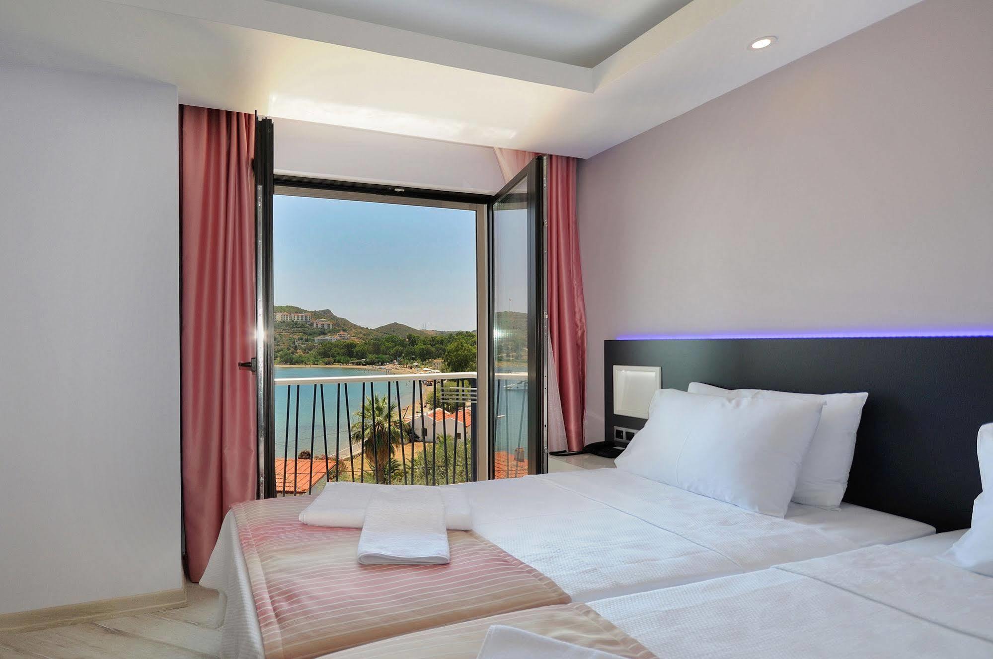 Datca Sapphire Hotel ภายนอก รูปภาพ